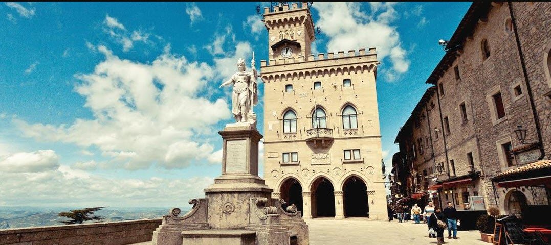 Palazzo Pubblico (Public Palace), Piazza della Libertà, San Marino City, San Marino
